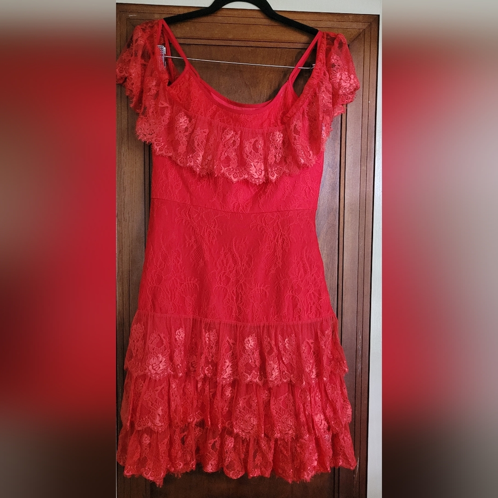 Monique Lhuillier Vibrant Red  Dress #14